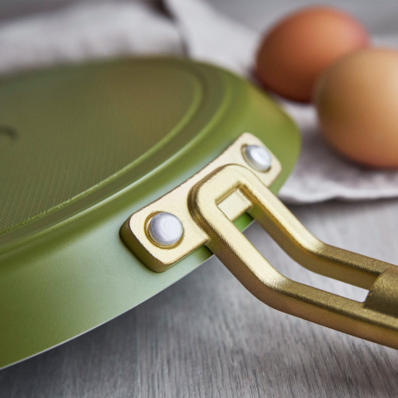 GreenPan x Stanley Tucci 25 cm Krep/Pankek Tavası – Zeytin Yeşili