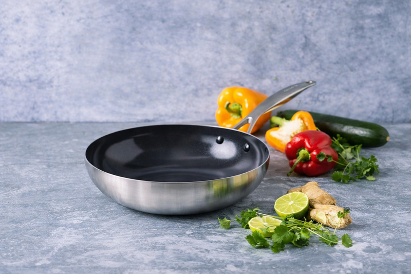 GreenPan Geneva 3PLY 28 cm Wok Tava | Elmaslarla Zenginleştirilmiş Thermolon™ Seramik Yüzey | PFAS İçermez | 3 Katmanlı Paslanmaz Çelik | İndüksiyon Uyumlu | 220°C Fırın Dayanımı