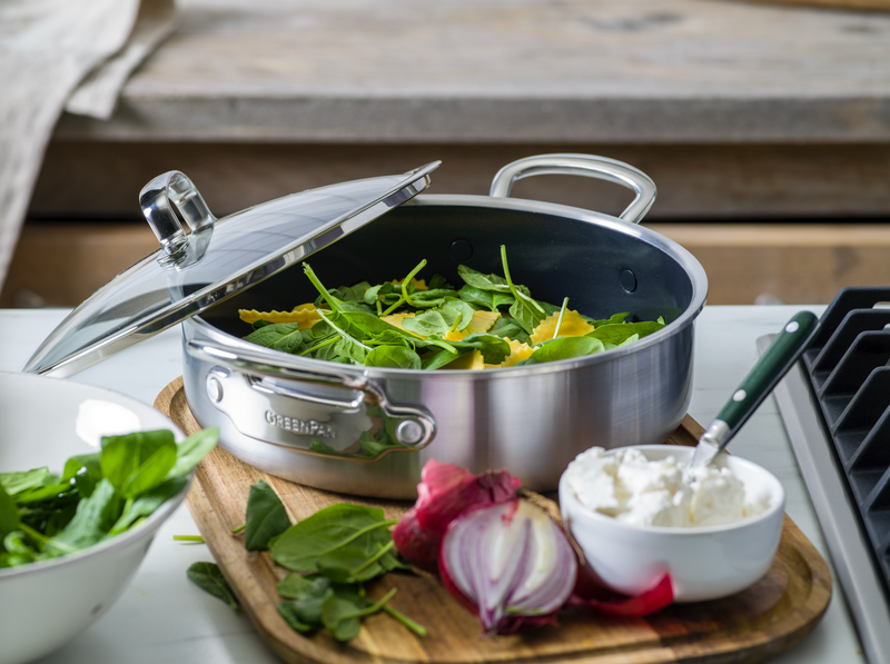 GreenPan Premiere 26 cm Basık Tencere | Thermolon™ Seramik Yüzey | PFAS İçermez | Paslanmaz Çelik | Kapaklı | İndüksiyon Uyumlu | 220°C Fırın Dayanımı
