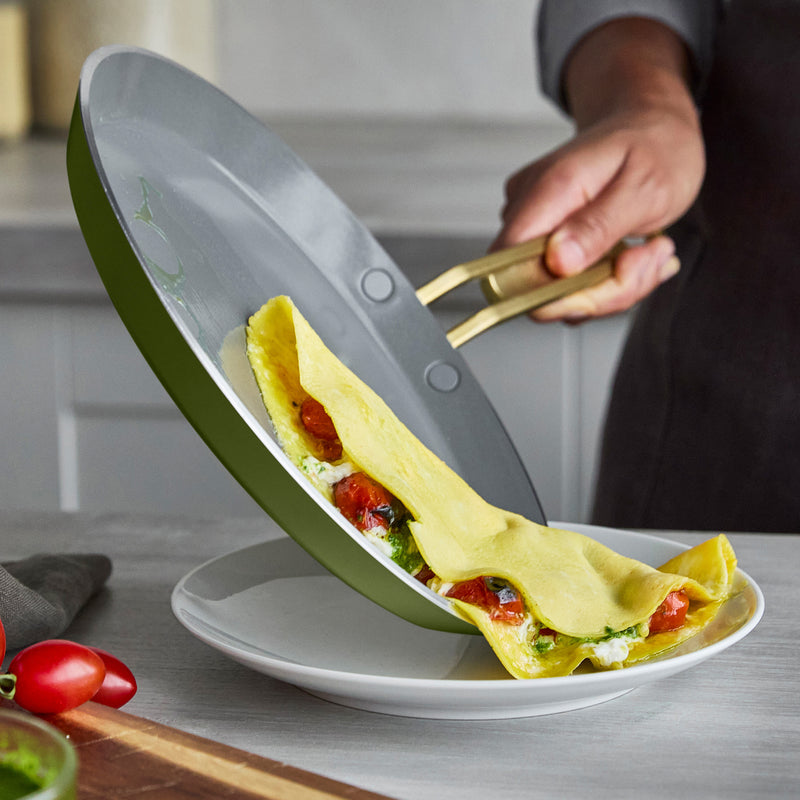 GreenPan x Stanley Tucci 25 cm Krep/Pankek Tavası – Zeytin Yeşili